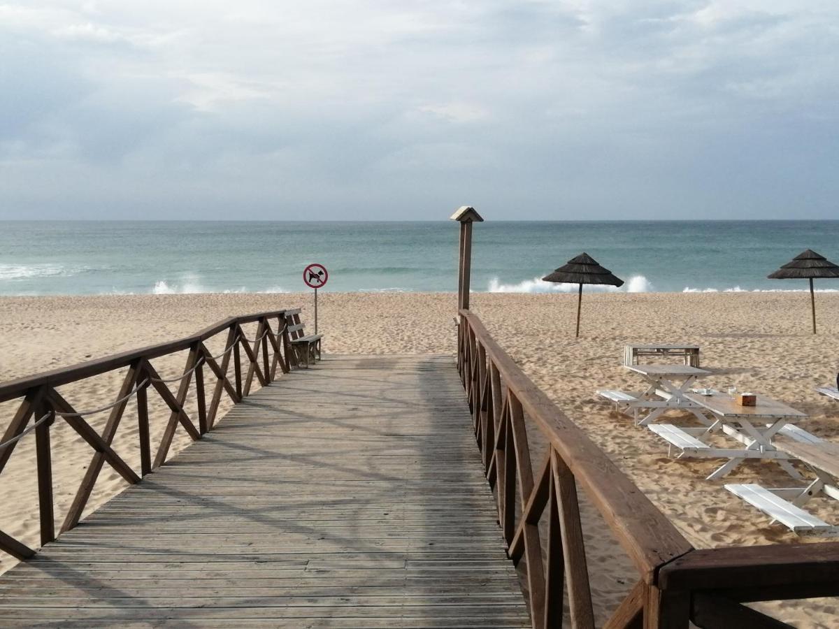 Apartment By The Beach Praia Da Areia Branca ロウリニャン エクステリア 写真